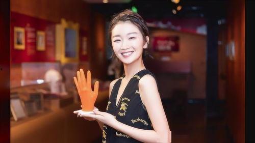 圈内人士爆料梁洁,圈内人士揭秘其不为人知的背后故事